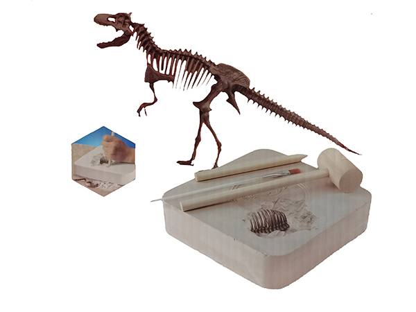 Digging Dinosaur Fossil